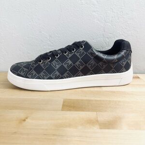 NEW Isaac Mizrahi Live! Monogram Lace Up Low Top Sneakers Women's Size 10‎